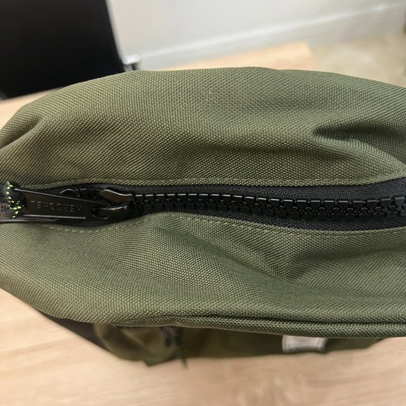 Herschel Supply CO. Laptop Backpack Settlement 15 Inch Ivy Green/Black/Shocking - Picture 7 of 10